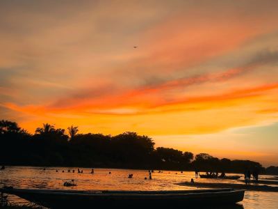 Atardecer sobre el Rio Chicagua en su paso por el Corregimiento de las Boquillas, convivencia comunitaria y uso tradicional del recurso hídrico